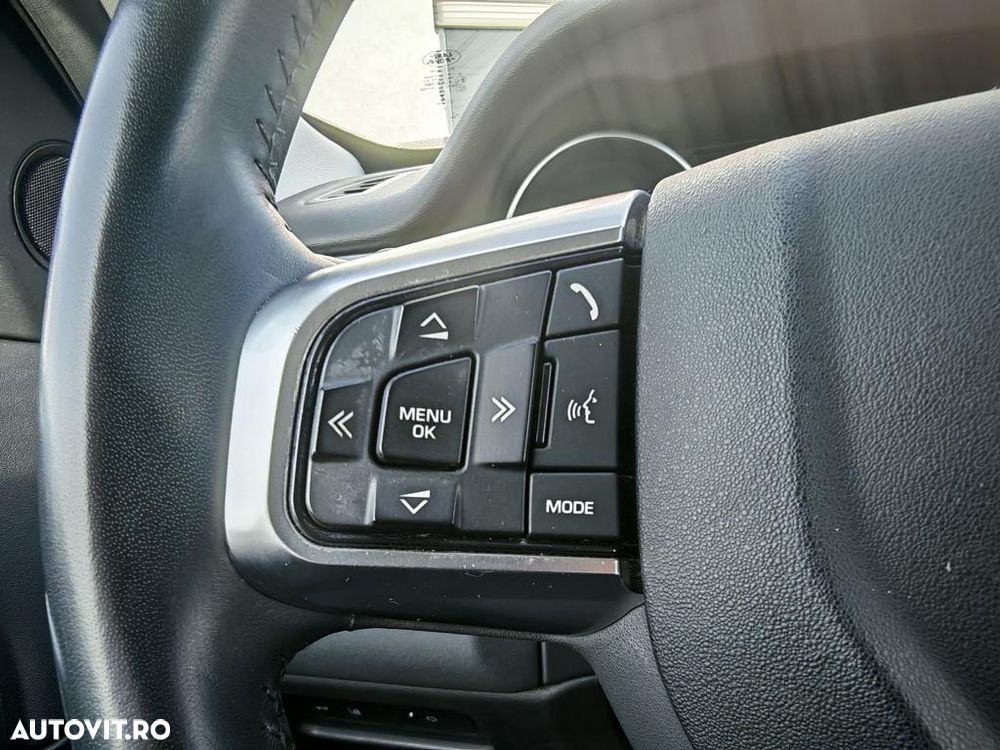 Land Rover Discovery Sport 2.0 l TD4 HSE Luxury Aut. - 19