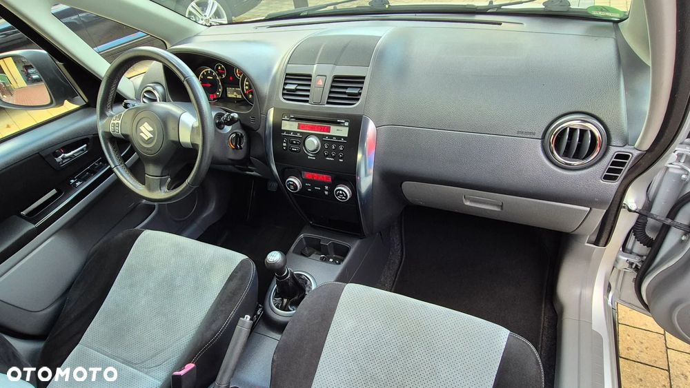 Suzuki SX4 1.6 VVT 4x4 Style - 22