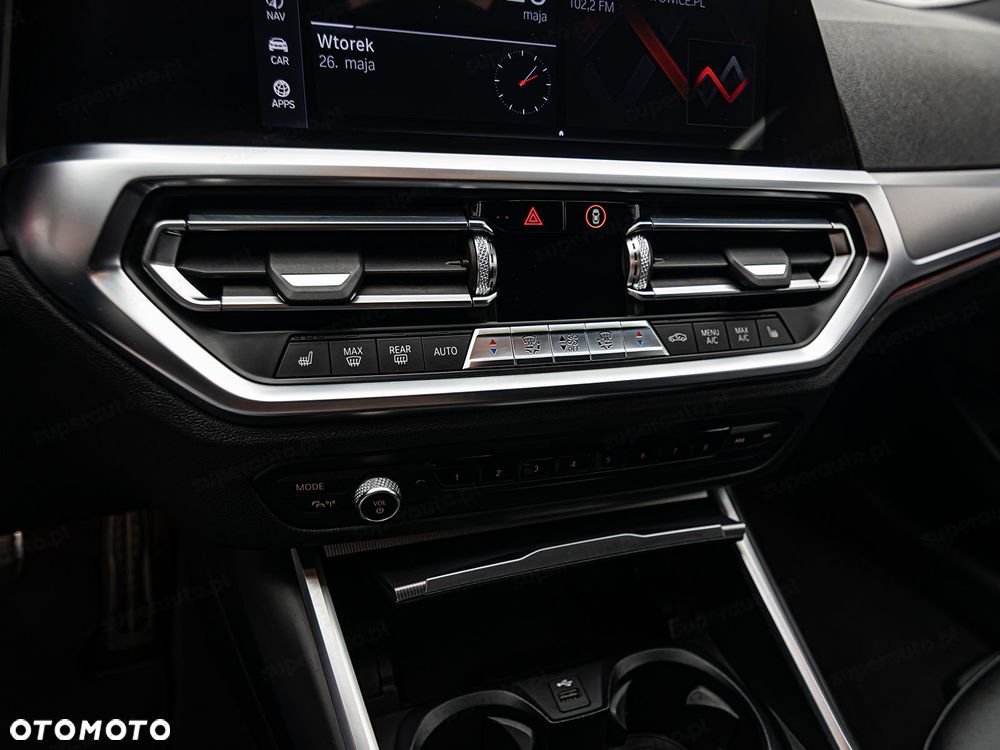 BMW Seria 3 318d M Sport Shadow - 21