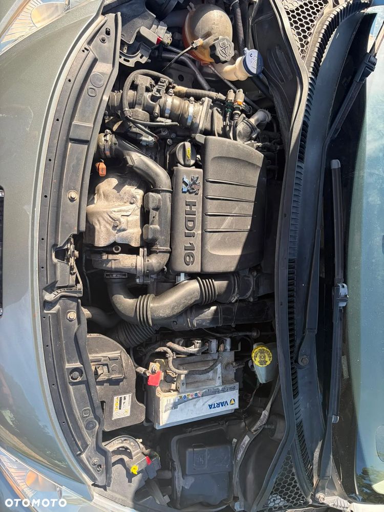 Peugeot 207 CC 1.6 HDi Premium - 7