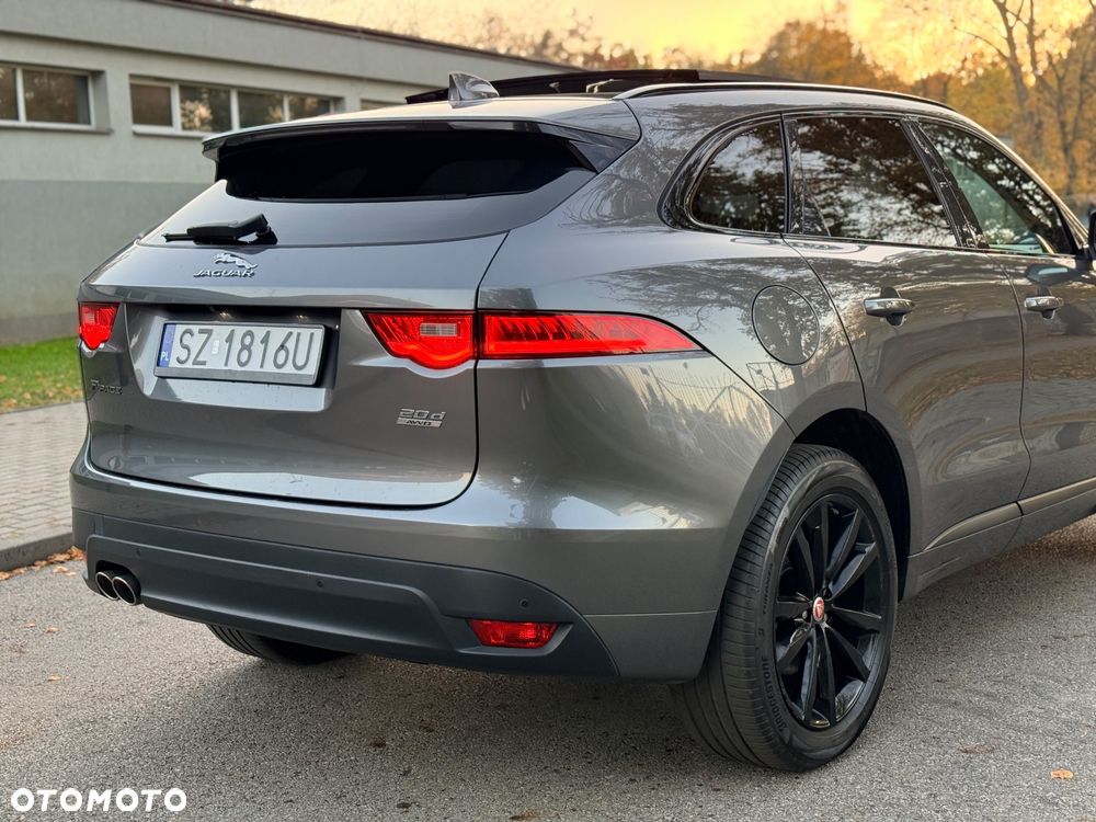 Jaguar F-Pace - 9