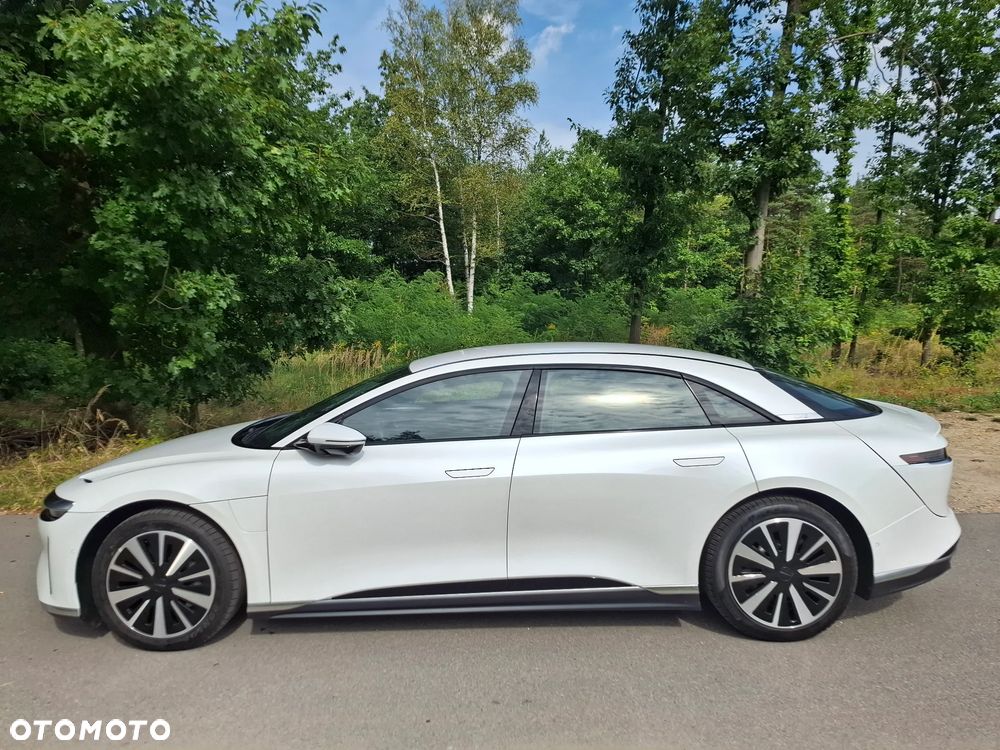 Lucid Air - 3