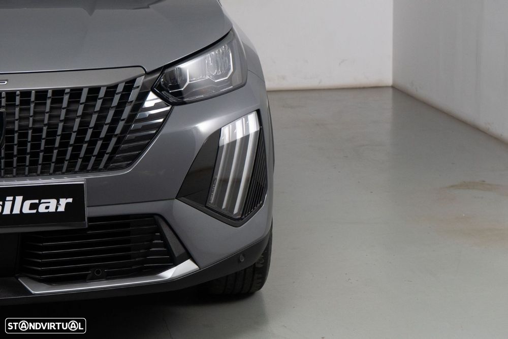 Peugeot e-2008 54 kWh Allure - 24