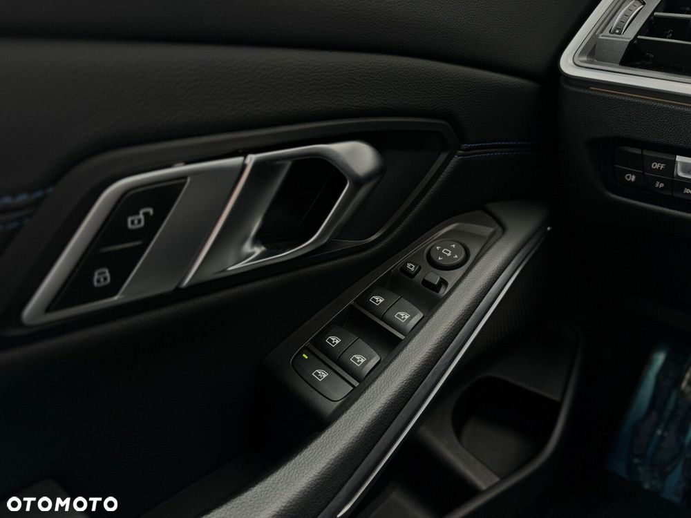 BMW Seria 3 318d M Sport - 18