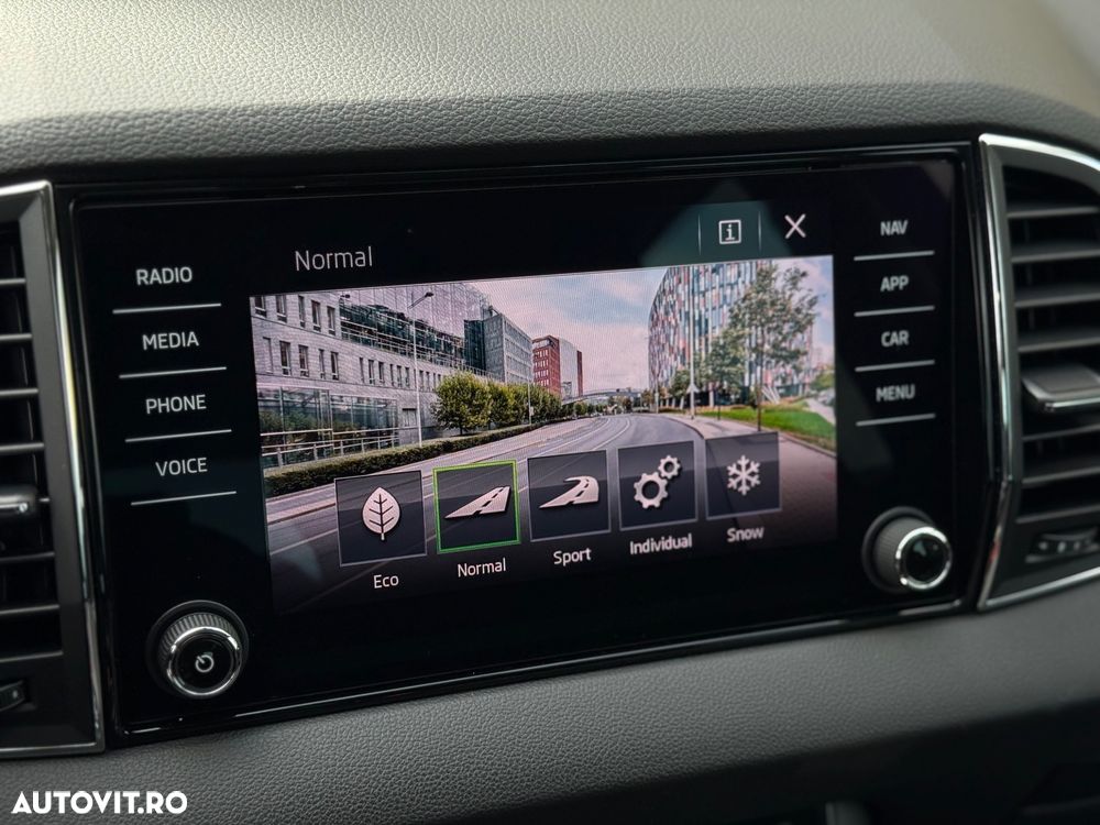 Skoda Karoq 2.0 TDI SCR 4x4 DSG Style - 26