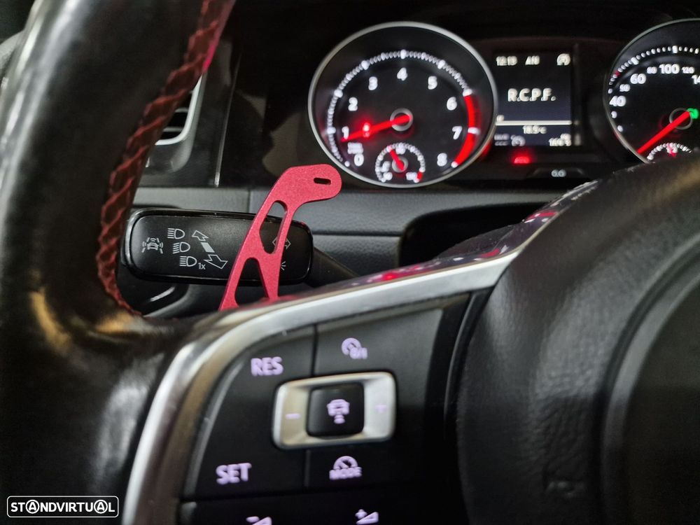 VW Golf 2.0 TSi GTi DSG - 33