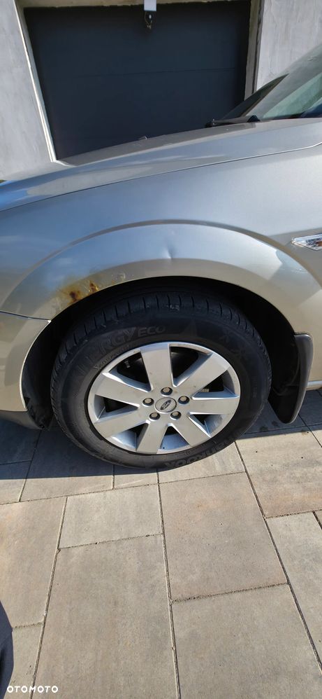 Ford Mondeo 1.8 Ambiente - 18