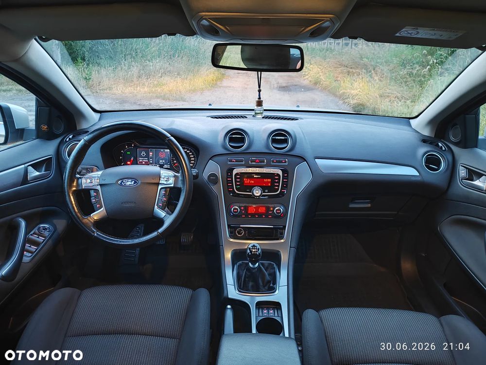 Ford Mondeo 2.0 TDCi Ambiente - 6