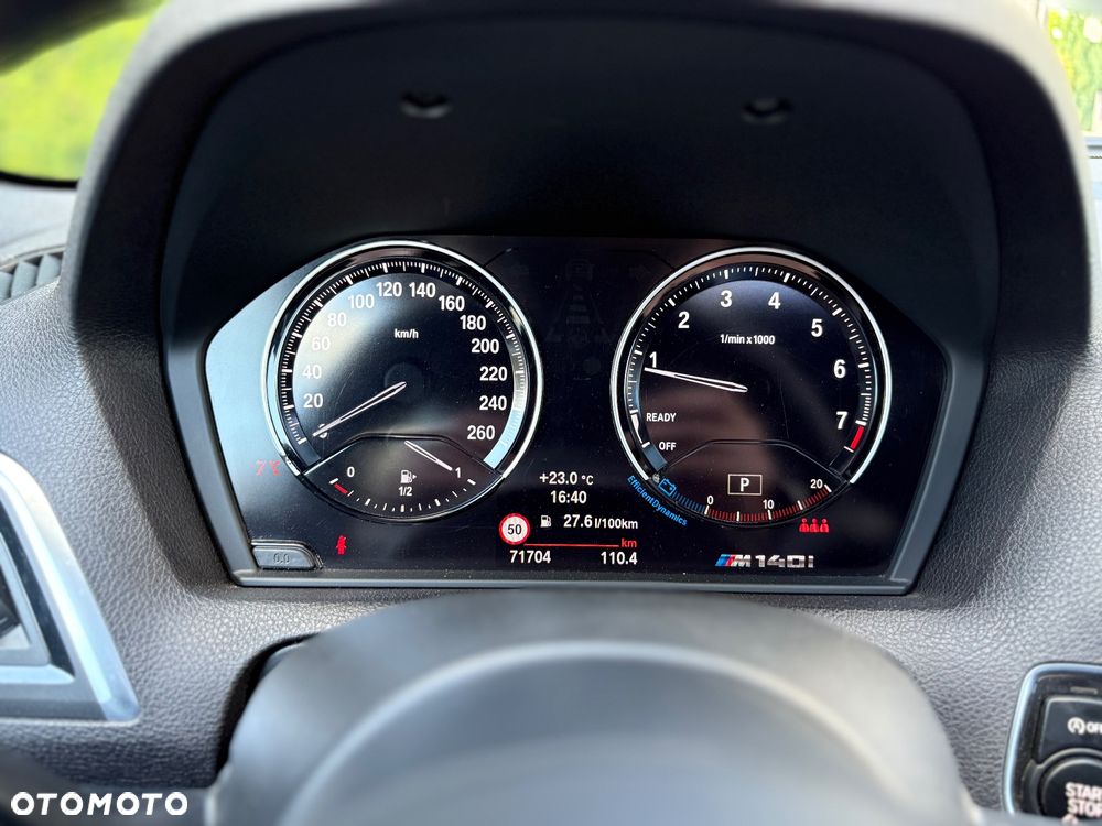 BMW 1M - 25