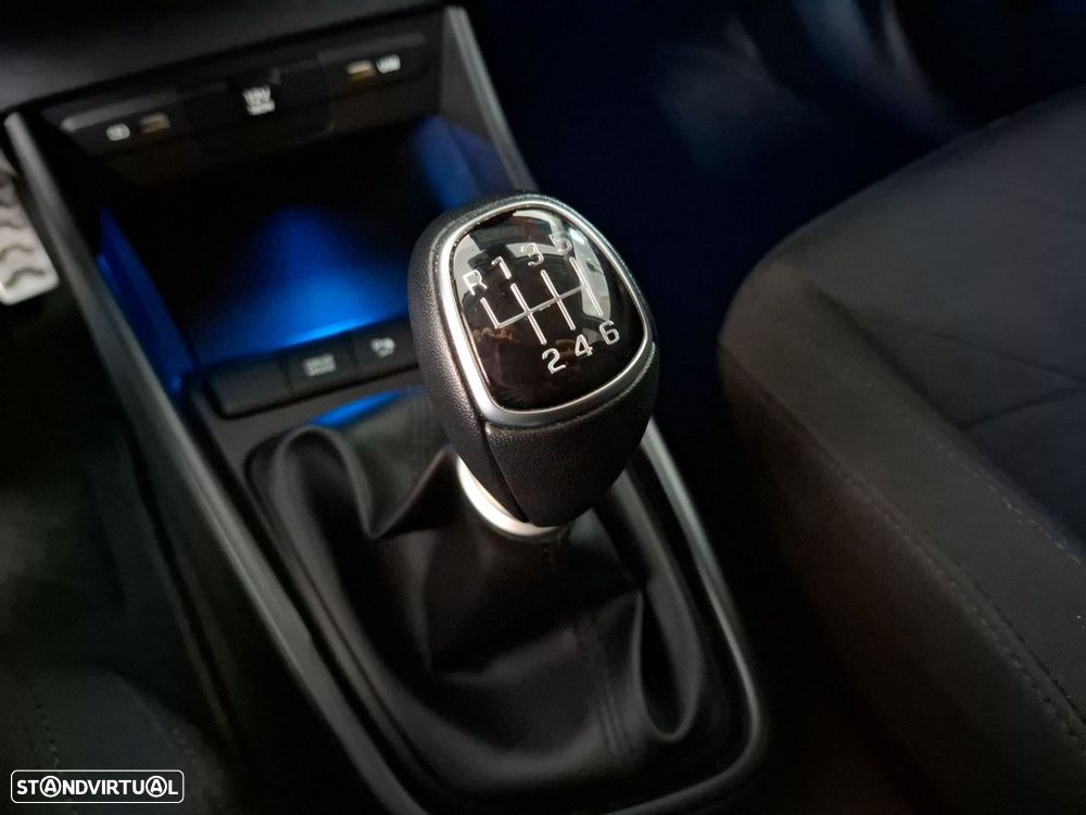 Hyundai Bayon 1.0 T-GDI Premium TT - 18