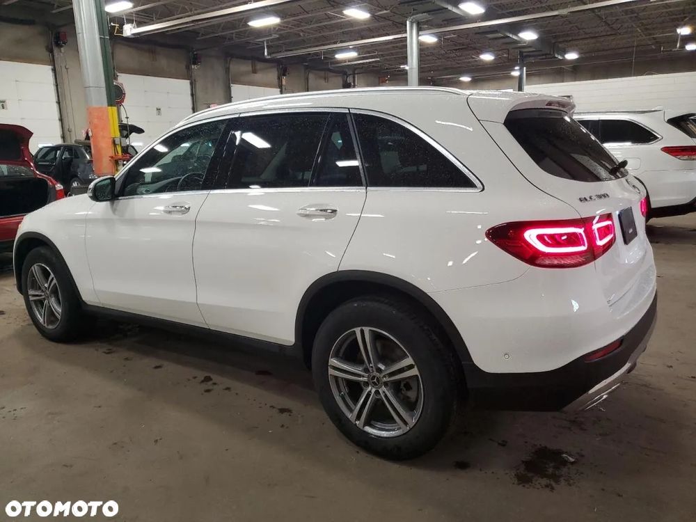 Mercedes-Benz GLC 300 4Matic 9G-TRONIC - 3