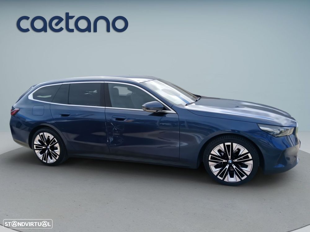 BMW 520 d Pack Desportivo M - 9