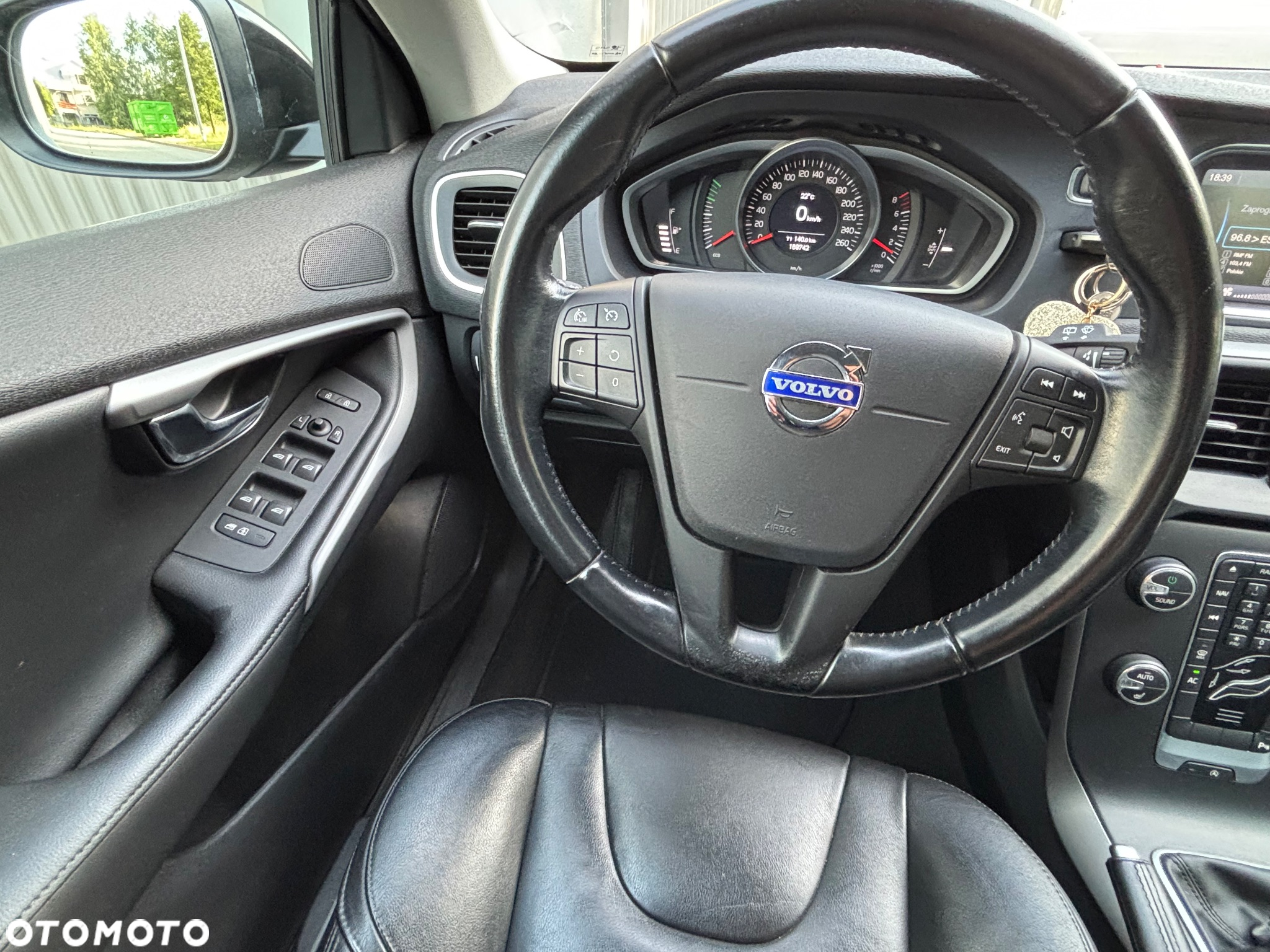 Volvo V40 T3 - 18