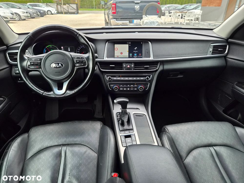 Kia Optima - 28