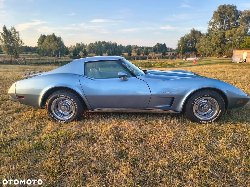 Chevrolet Corvette - 15