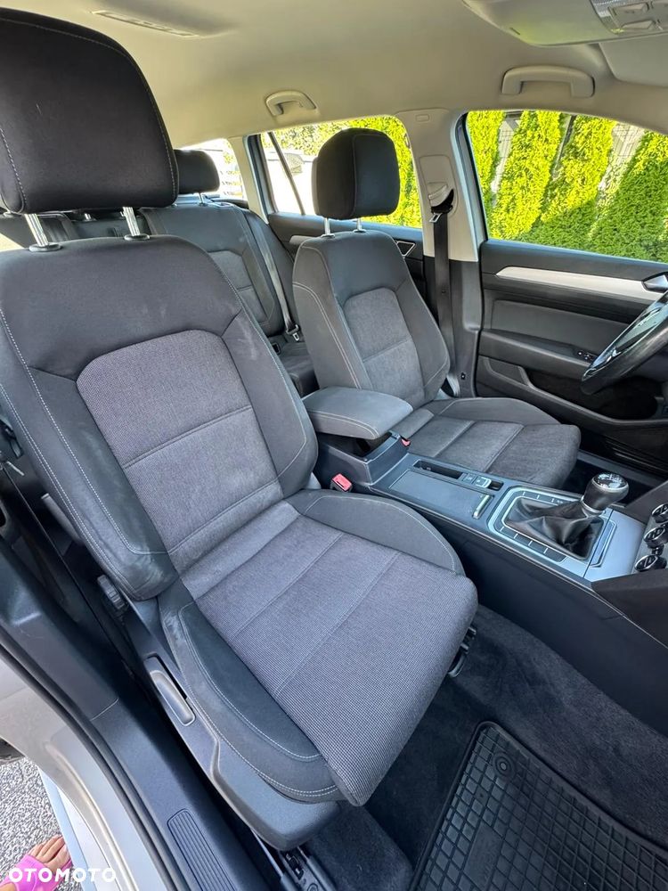 Volkswagen Passat Variant 2.0 TDI BMT Comfortline - 16