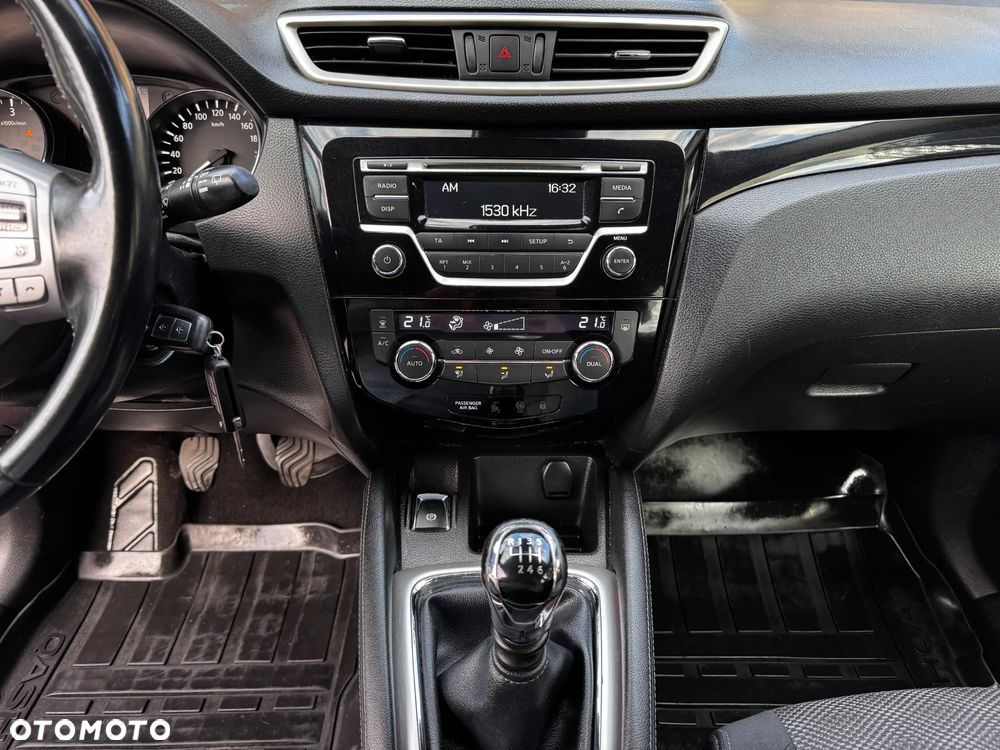 Nissan Qashqai 1.5 dCi N-Connecta - 15