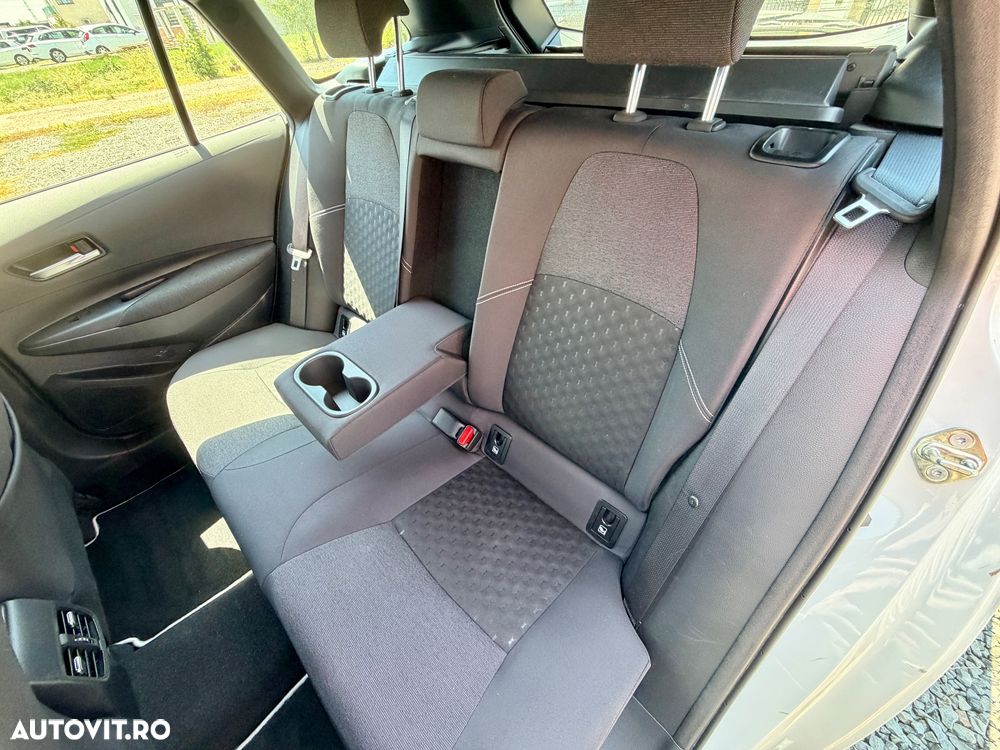 Toyota Corolla 1.8 Business Edition - 8