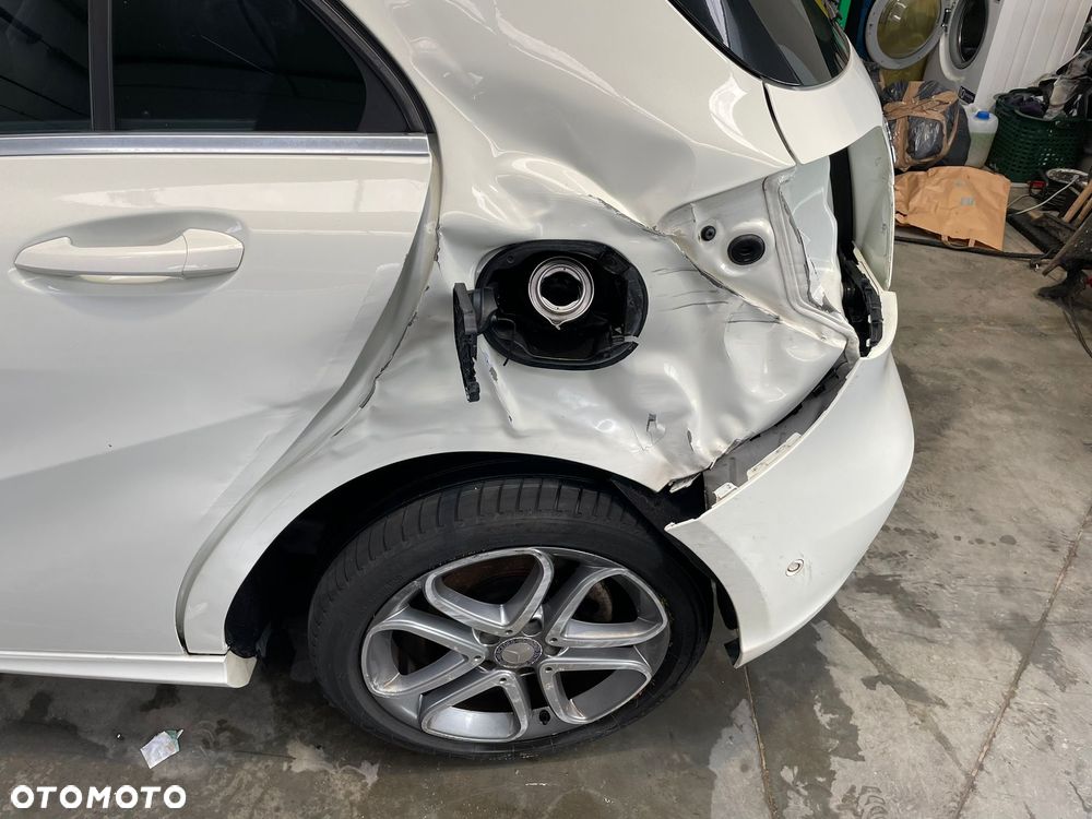 Mercedes-Benz Klasa A 180 d 7G-DCT Peak Edition - 31