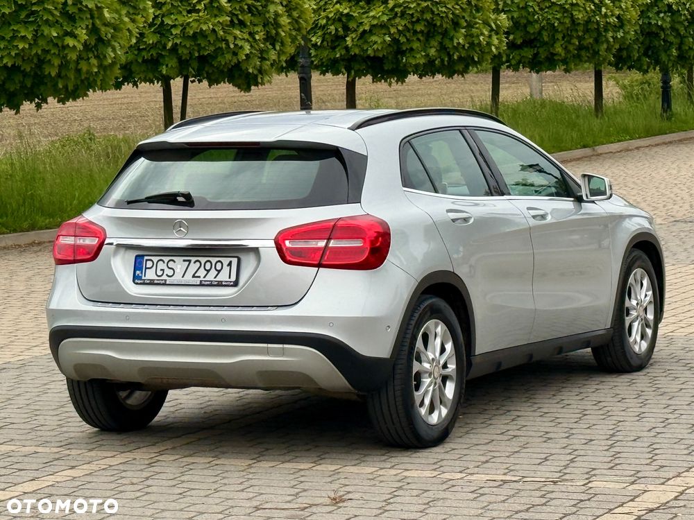 Mercedes-Benz GLA 180 d Style - 10