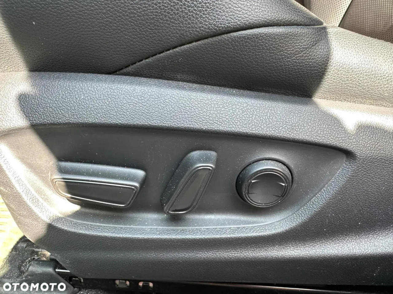 Toyota Corolla Cross 2.0 Hybrid Executive AWD - 5