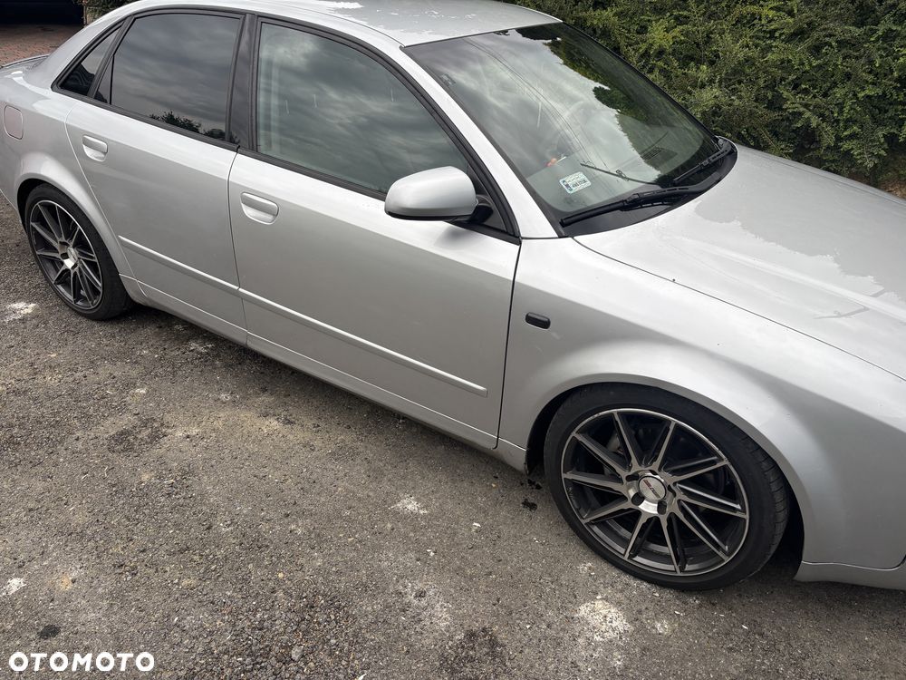 Audi A4 Limousine - 2