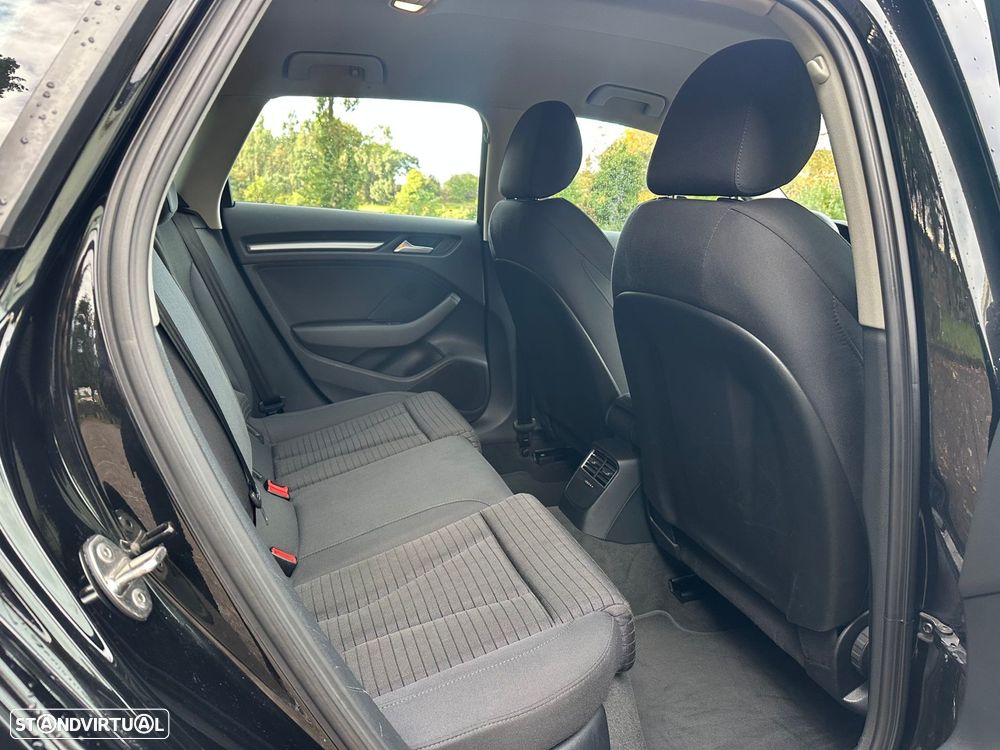 Audi A3 Sportback 1.6 TDI S-line - 21