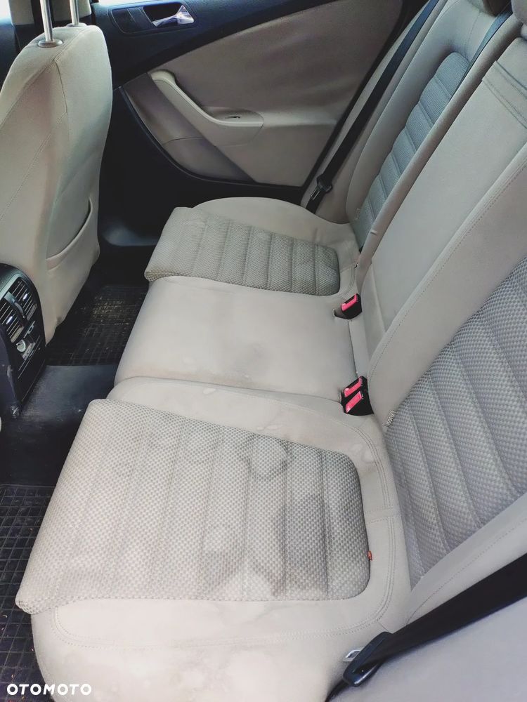 Volkswagen Passat 2.0 TDI Comfortline - 5