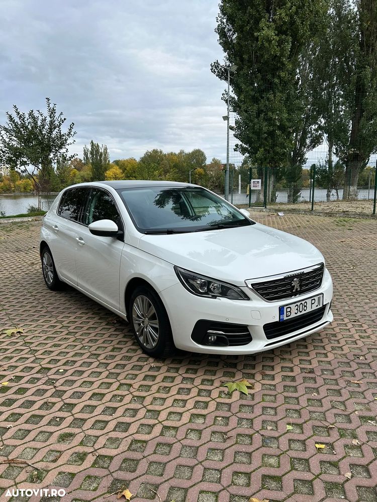 Peugeot 308 - 1