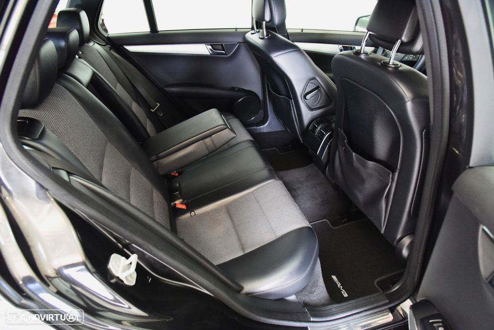 Mercedes-Benz C 220 BlueTEC AMG Line - 24