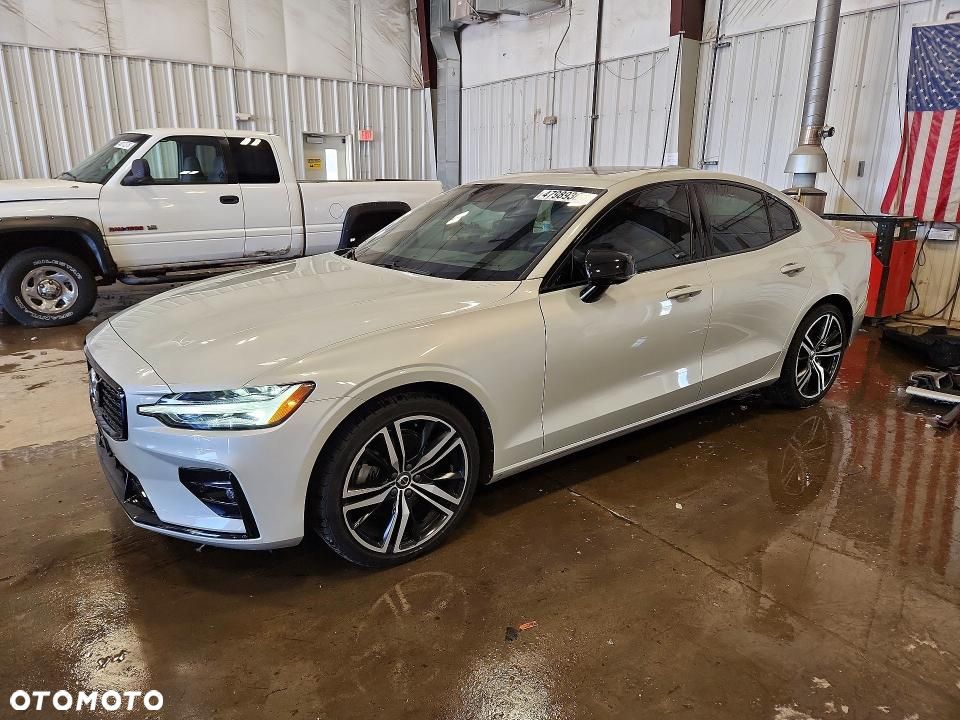 Volvo S60 - 1