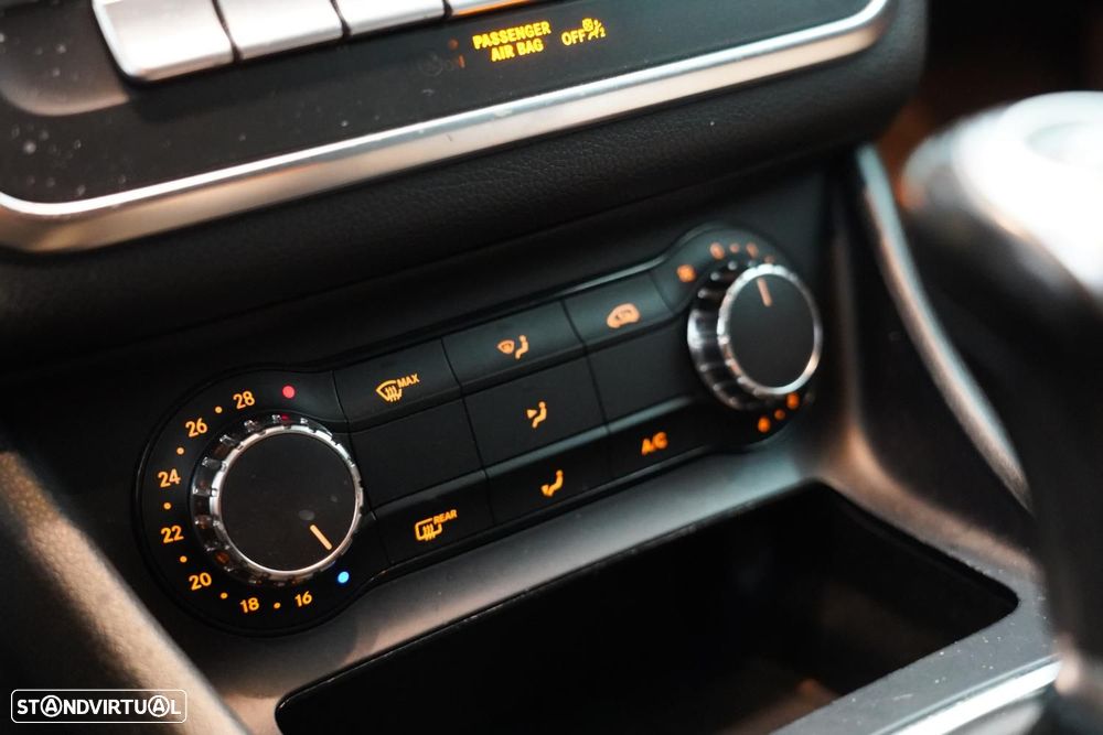 Mercedes-Benz CLA 180 d Shooting Brake Urban - 13