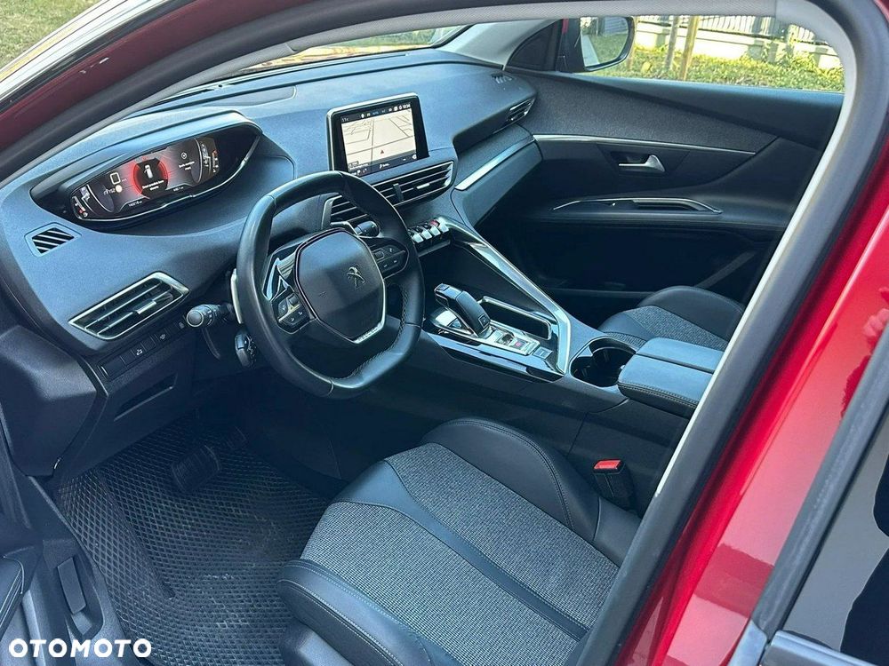 Peugeot 3008 1.2 PureTech Allure S&S EAT8 - 12