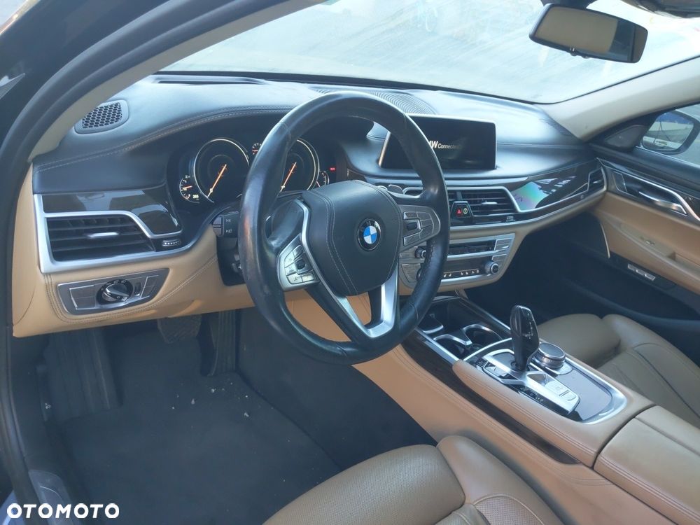 BMW Seria 7 740Li sport - 16