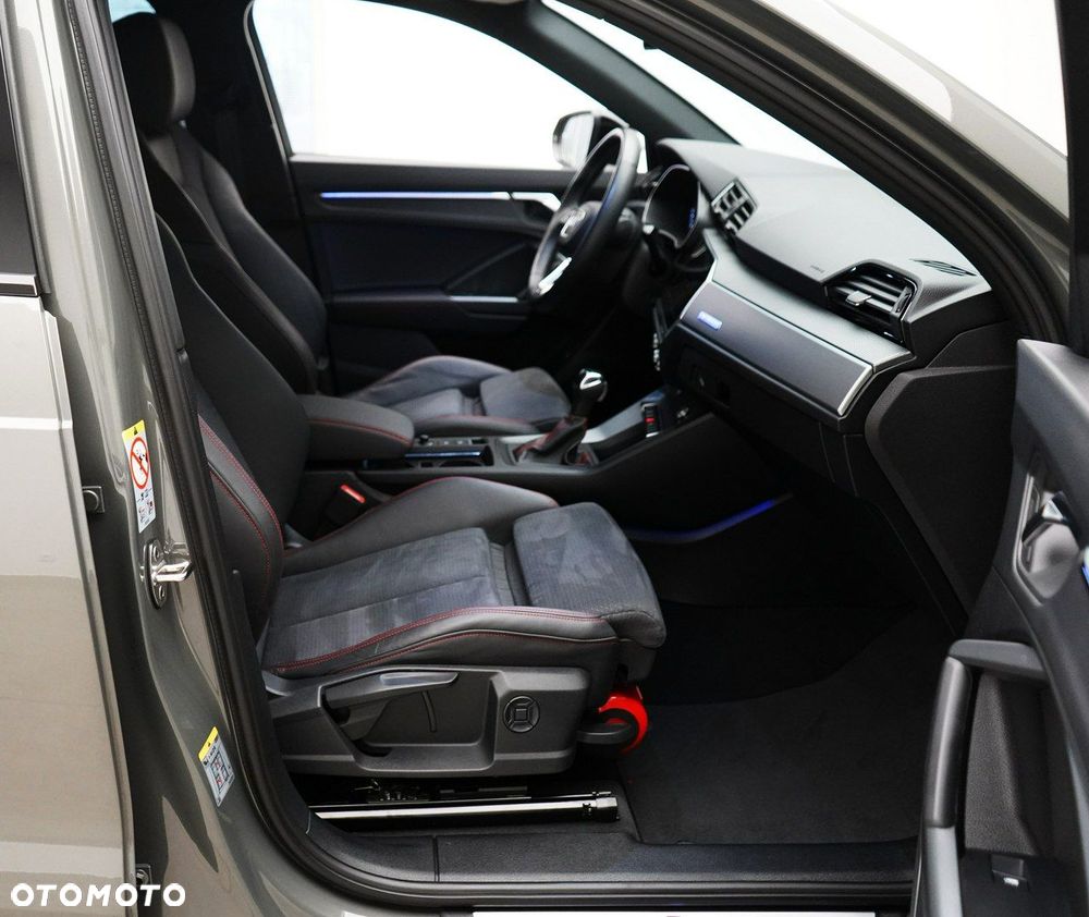 Audi Q3 - 19