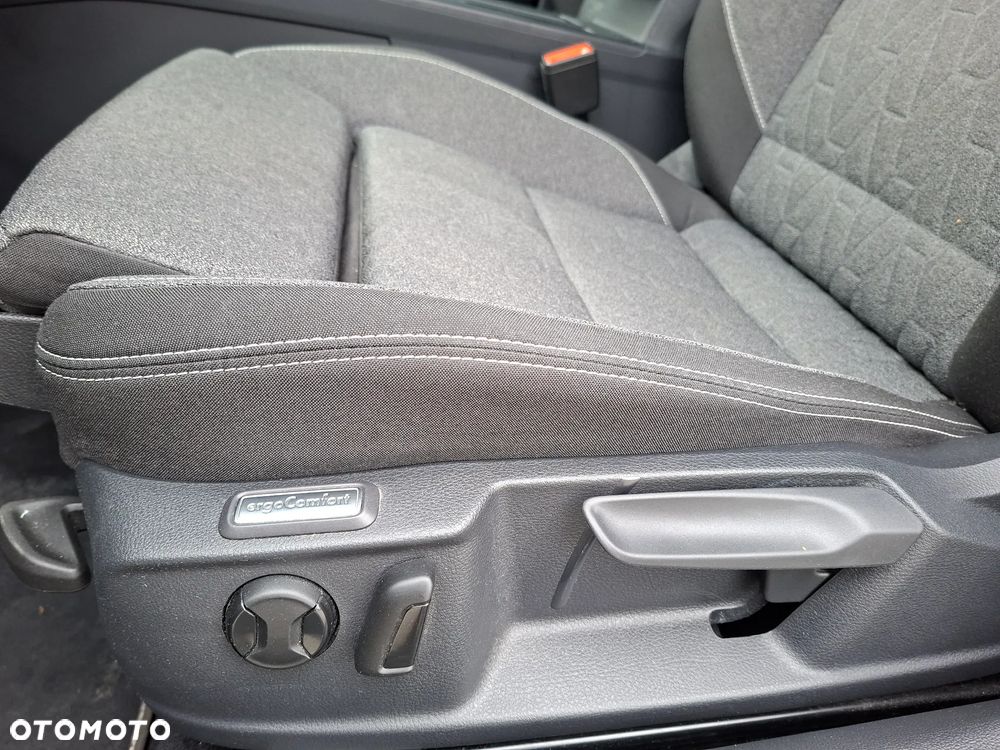 Volkswagen Passat 2.0 TDI EVO Business DSG - 11