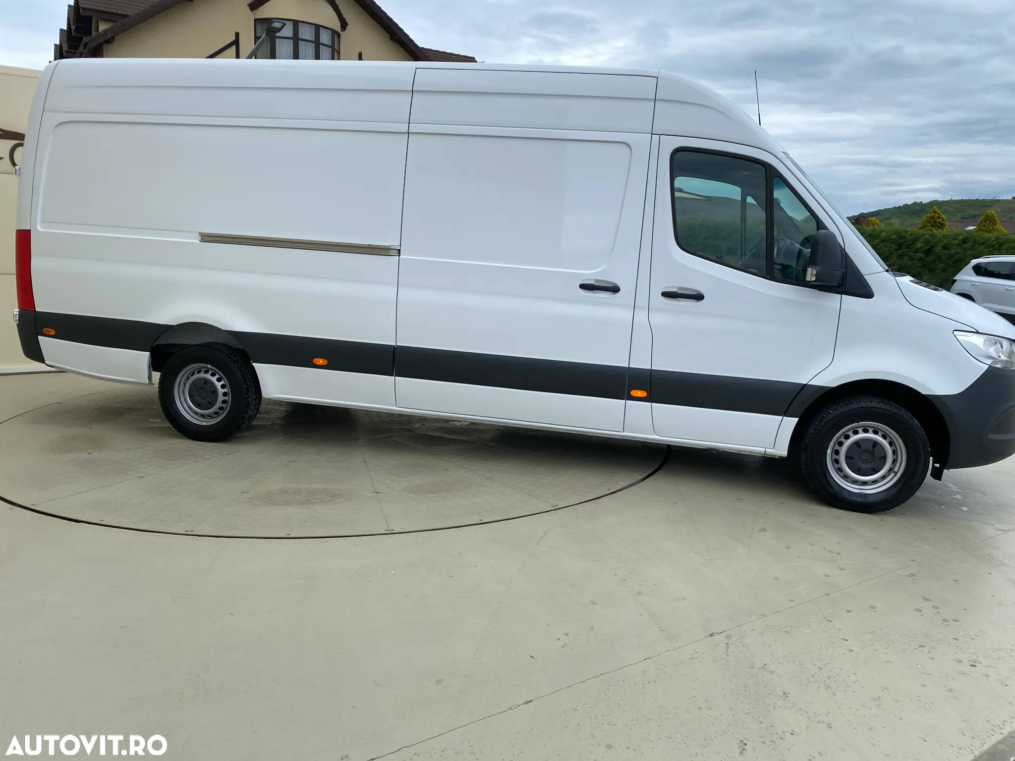 Mercedes-Benz Sprinter 319CDI LUNG AUTOMAT - 5