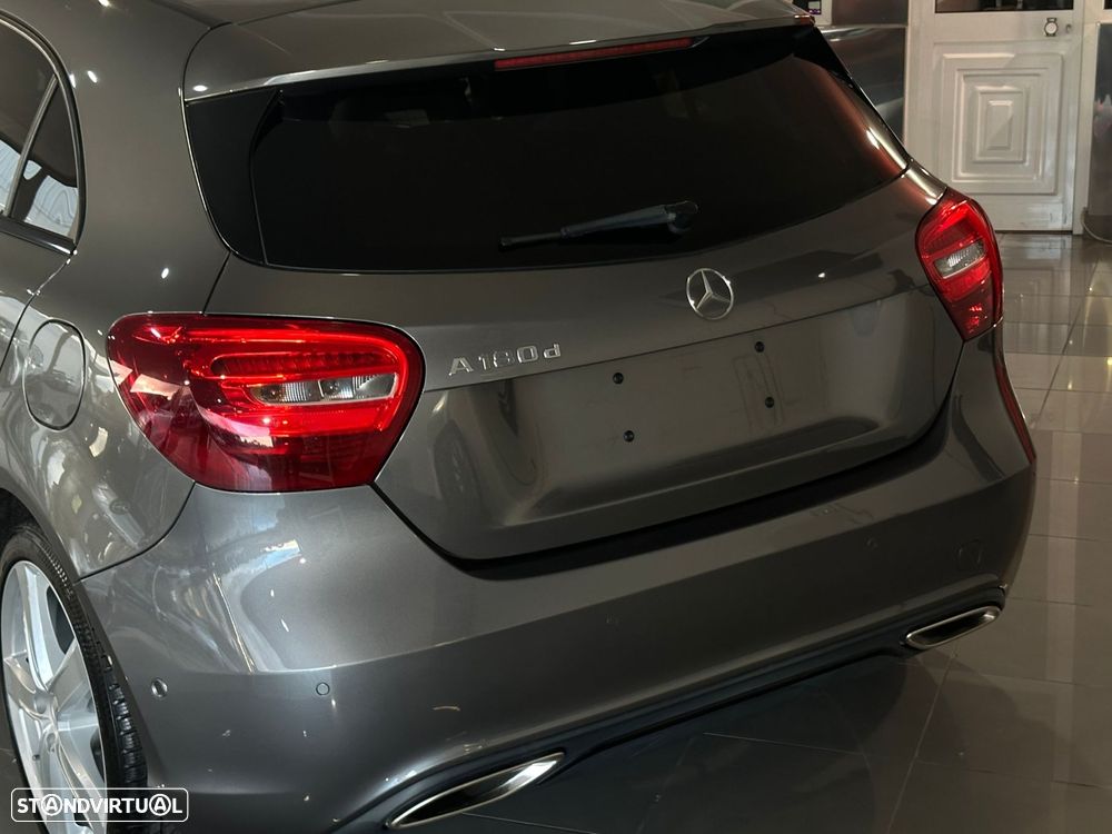 Mercedes-Benz A 180 d Fleet Pack Urban - 18