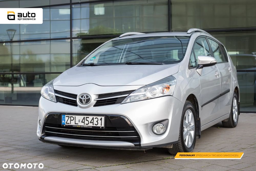 Toyota Verso 1.8 Premium 7os - 6