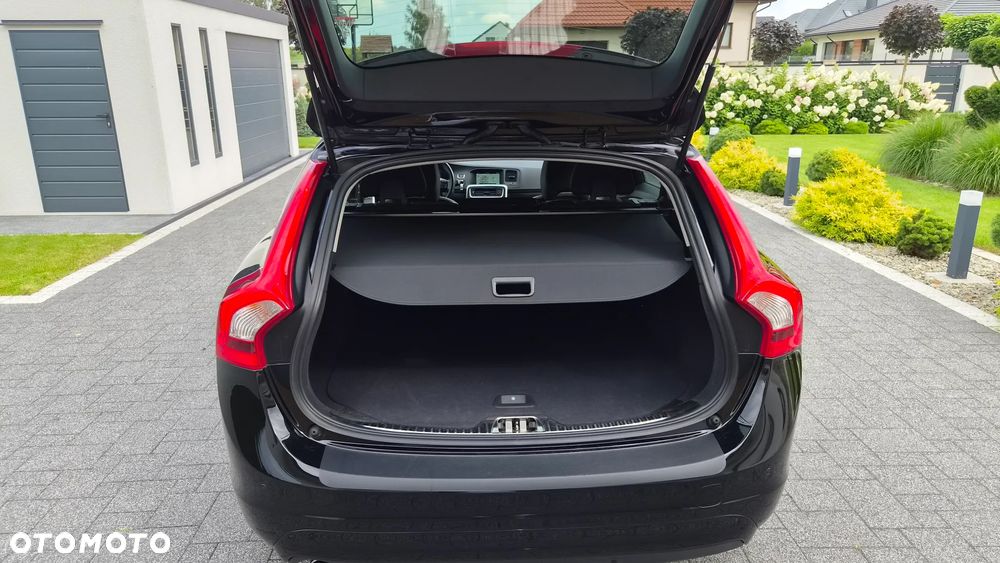 Volvo V60 D2 Kinetic - 31