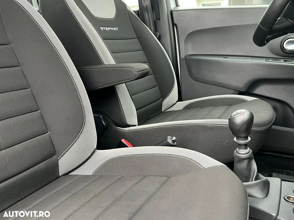 Dacia Lodgy TCe 130 GPF Stepway - 13