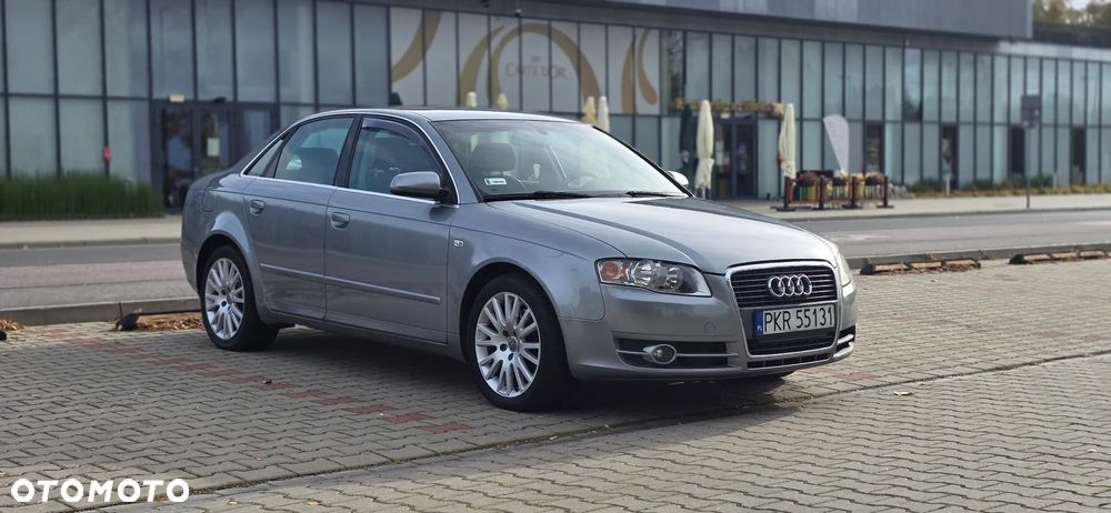 Audi A4 Limousine - 6