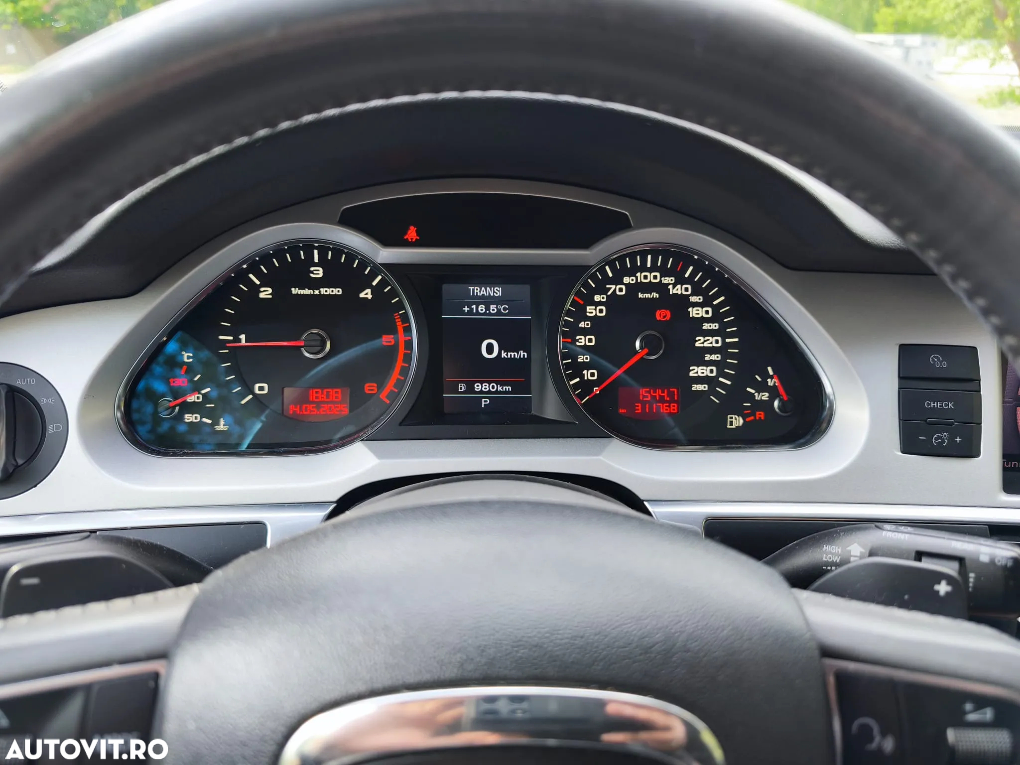 Audi A6 2.0 TDI DPF Multitronic Avant - 13