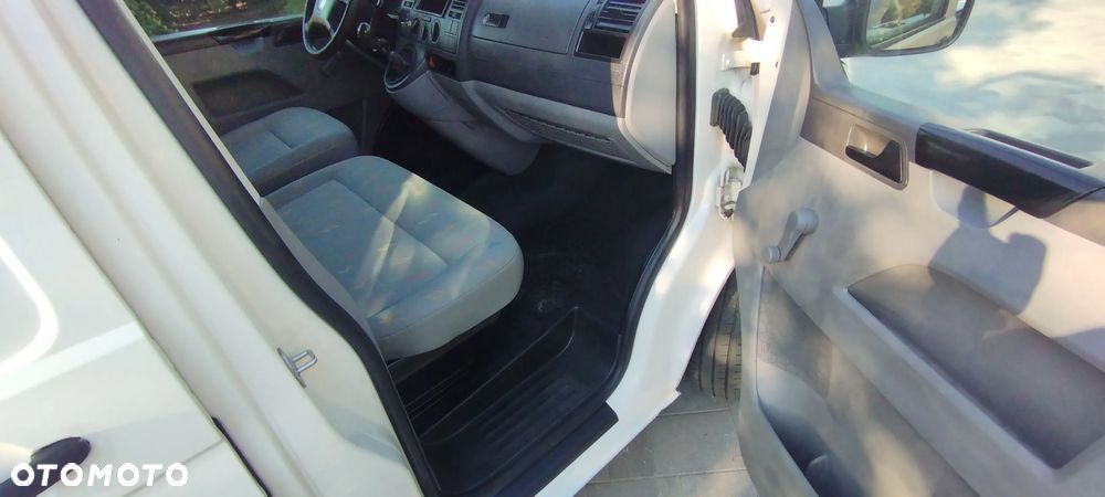 Volkswagen Transporter T5 - 13