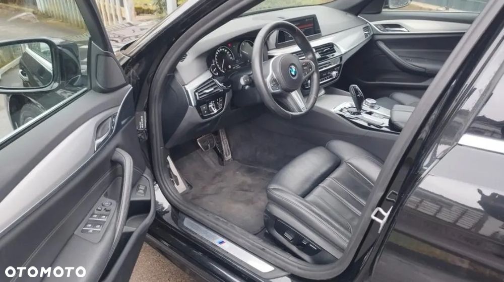 BMW Seria 5 520d M Sport Edition - 5