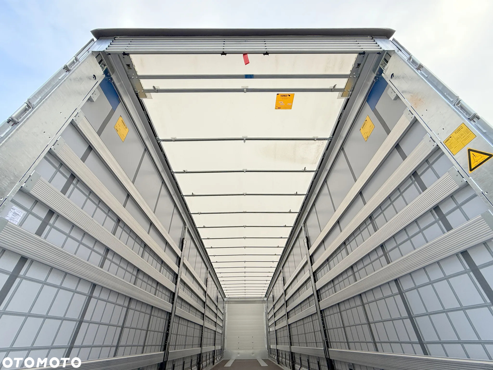 Schmitz Cargobull MEGA VARIOS - 15