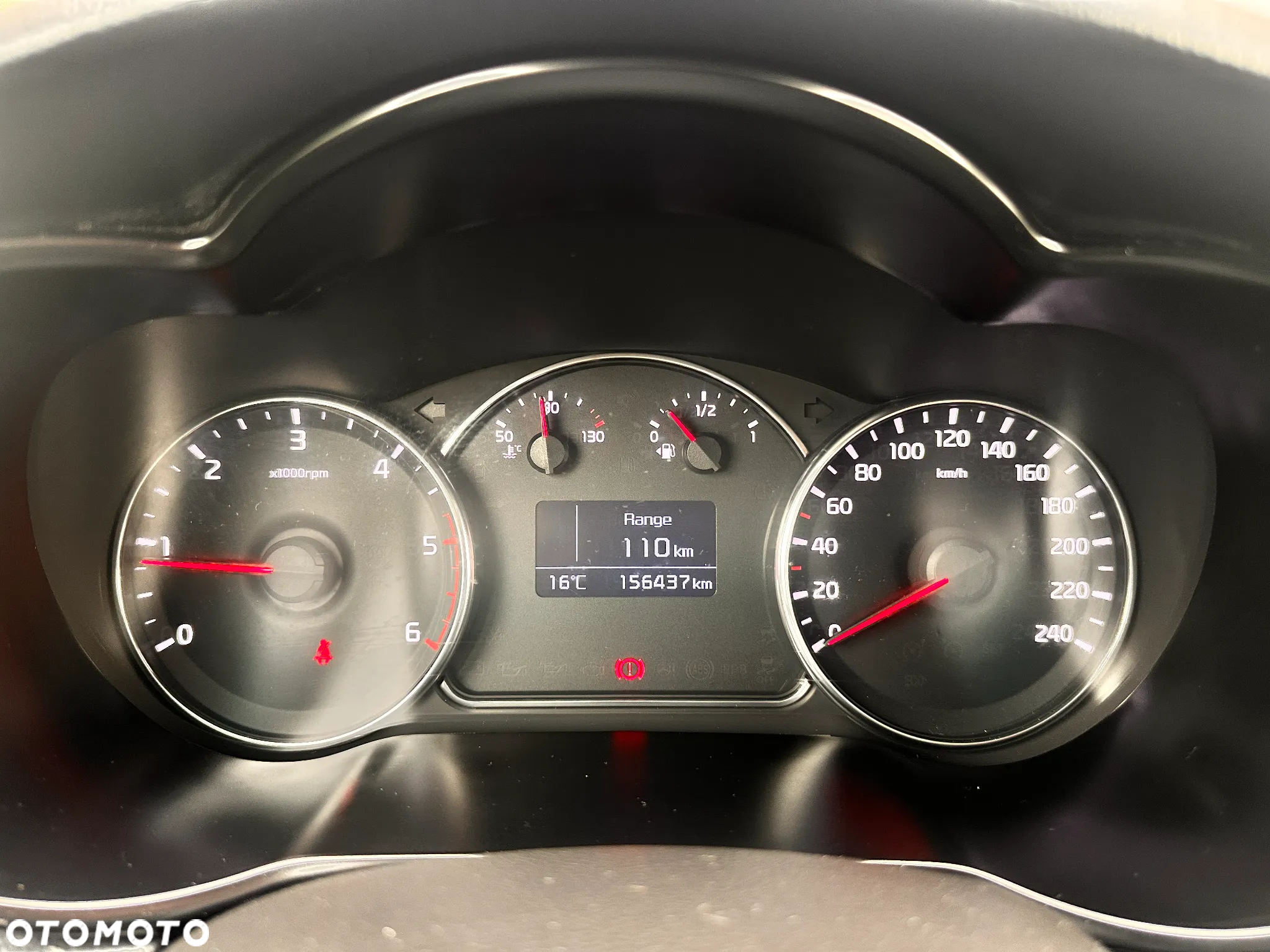Kia Carens 1.7 CRDi L 7os - 25