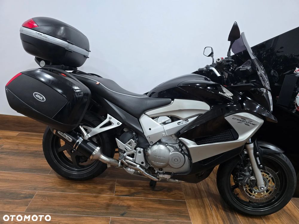 Honda VFR - 11