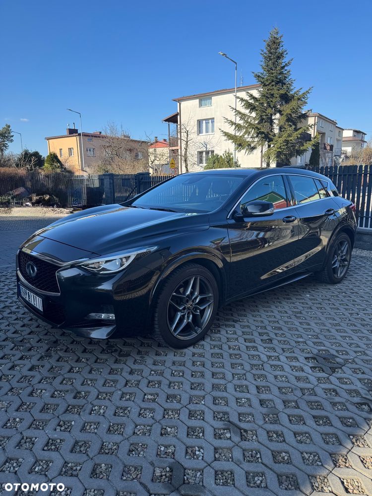 Infiniti Q30 1.6t Sport 7DCT - 9