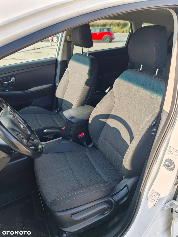 Kia Carens 1.6 GDI Dream-Team Edition - 30